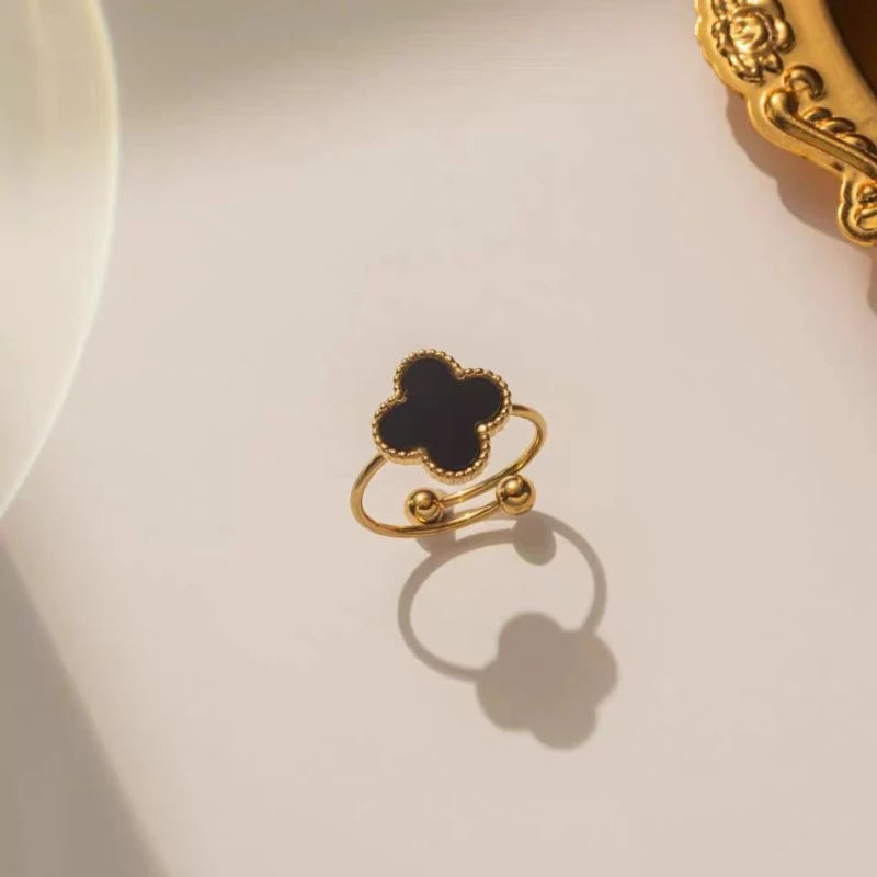 Clover-Ring